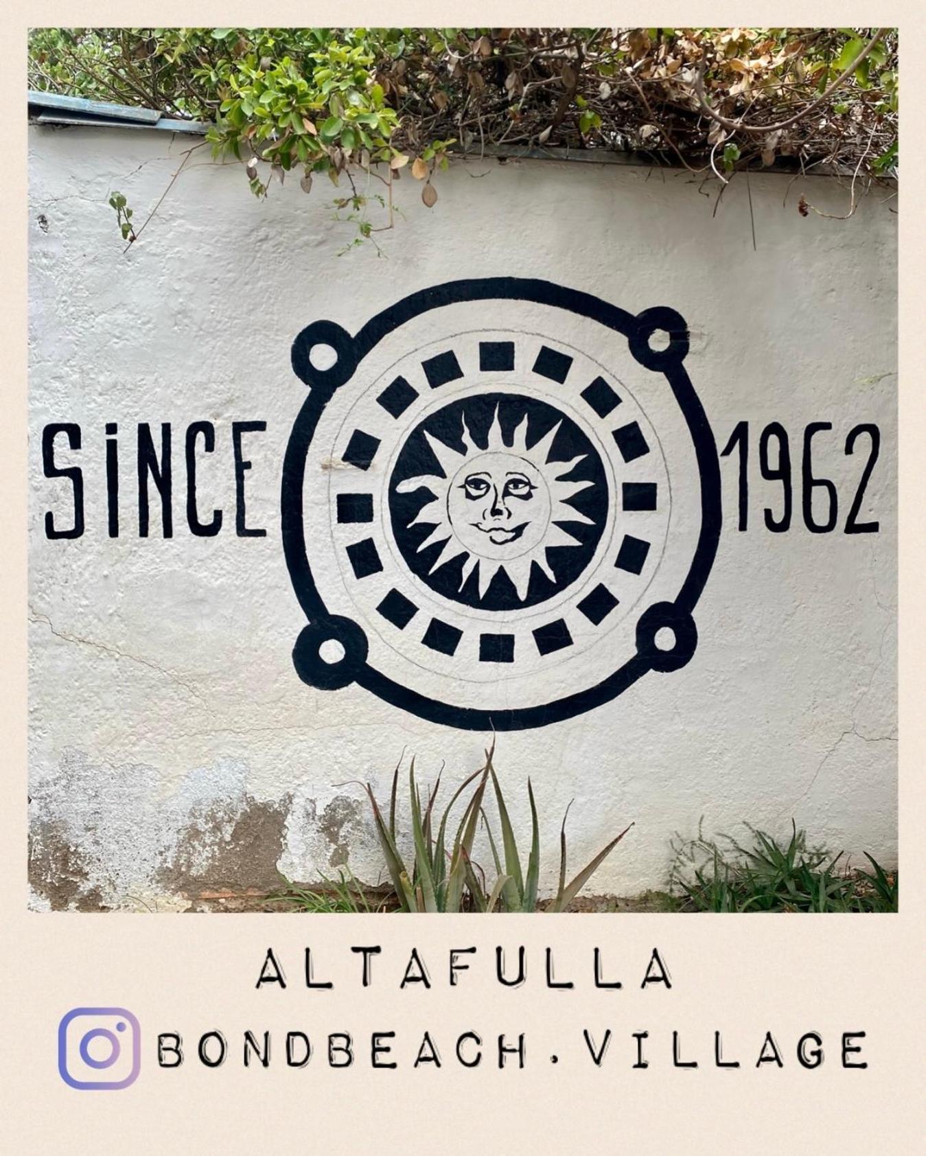 Bond Beach Village Altafulla Buitenkant foto