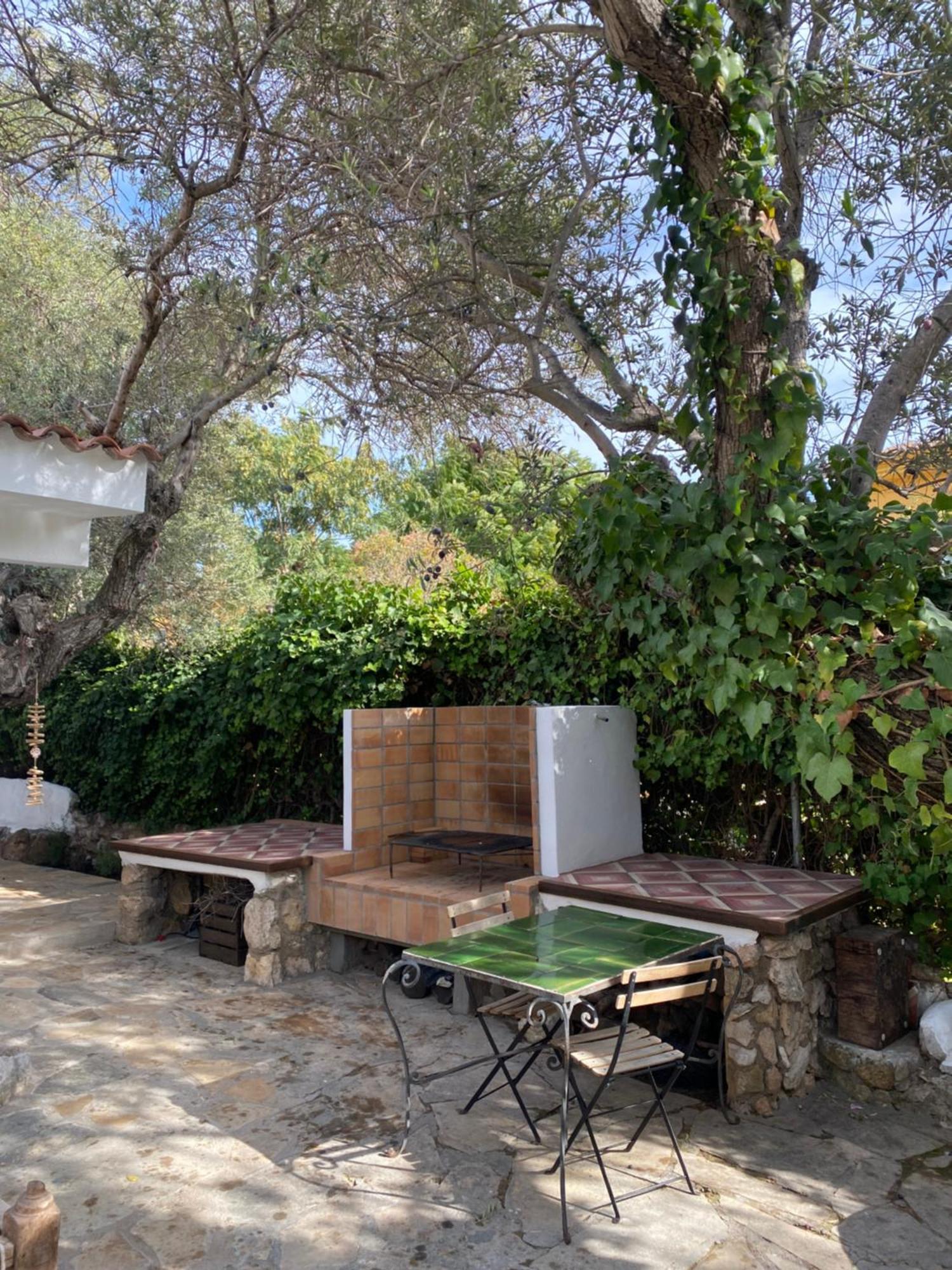 Bond Beach Village Altafulla Buitenkant foto